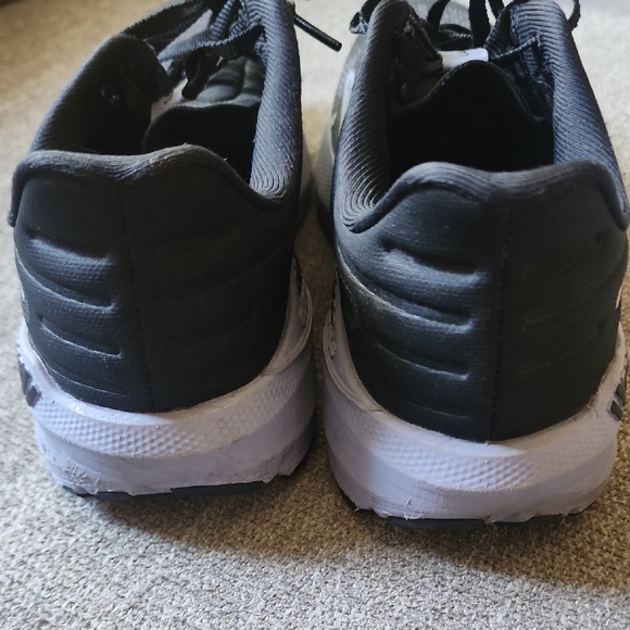 Brooks Black and Purple Athletic Running/Walking Shoes with Cushioned Sole main image 5
